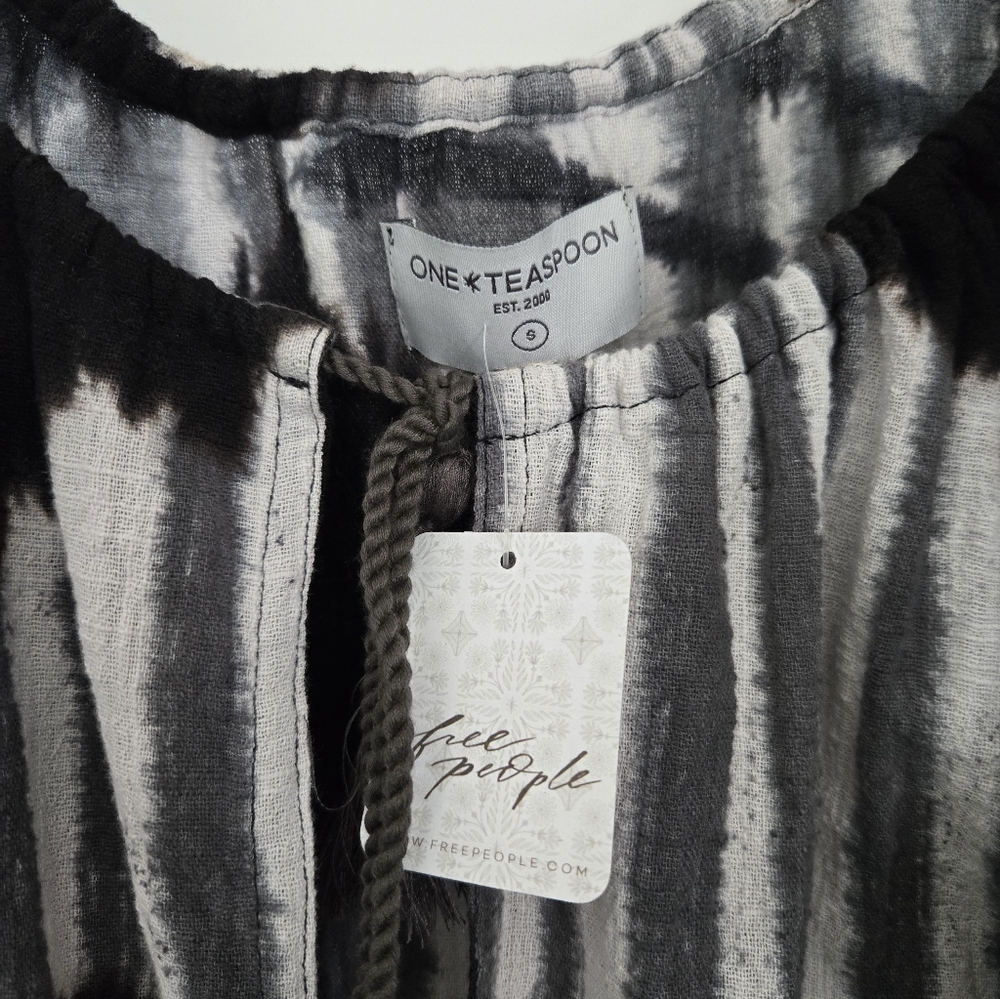 NWT. Free People (One Teaspoon) Santorini Top. Size S - Picture 5 of 7